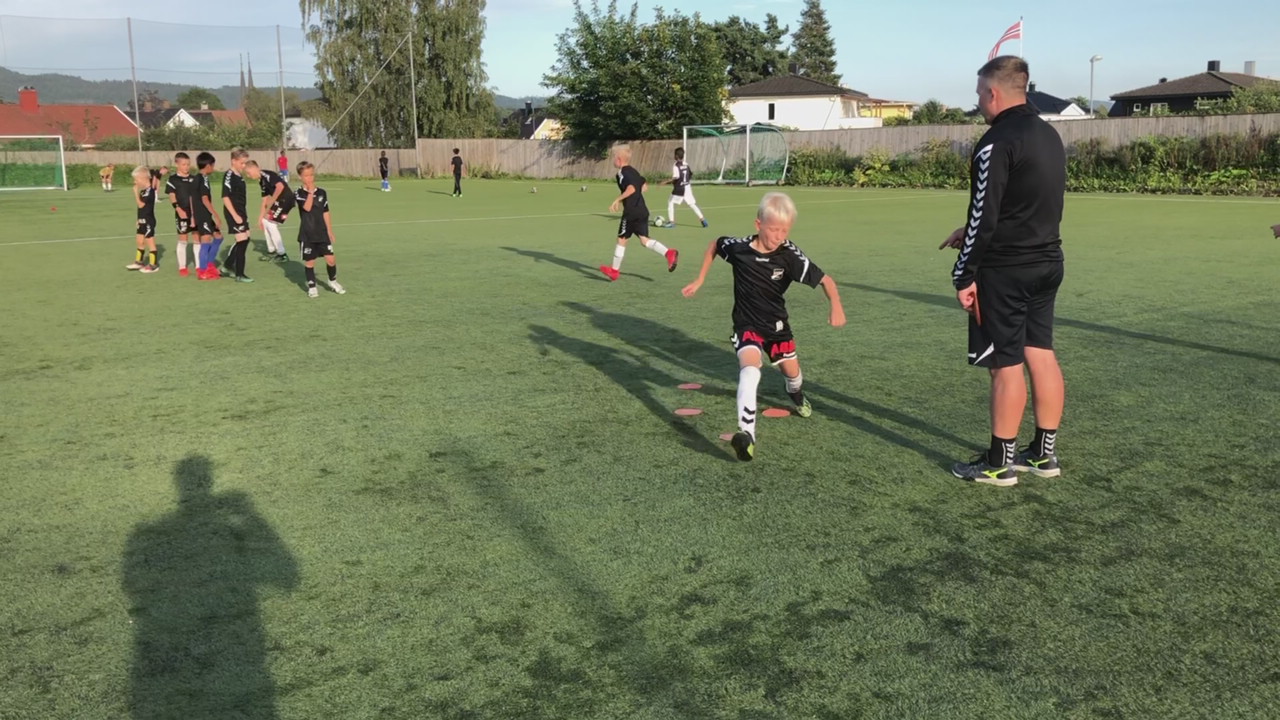 NY 200 Kroppsfinte uten ball.mp4